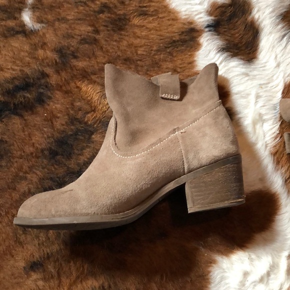 Real suede Booties - Picture 2 of 4